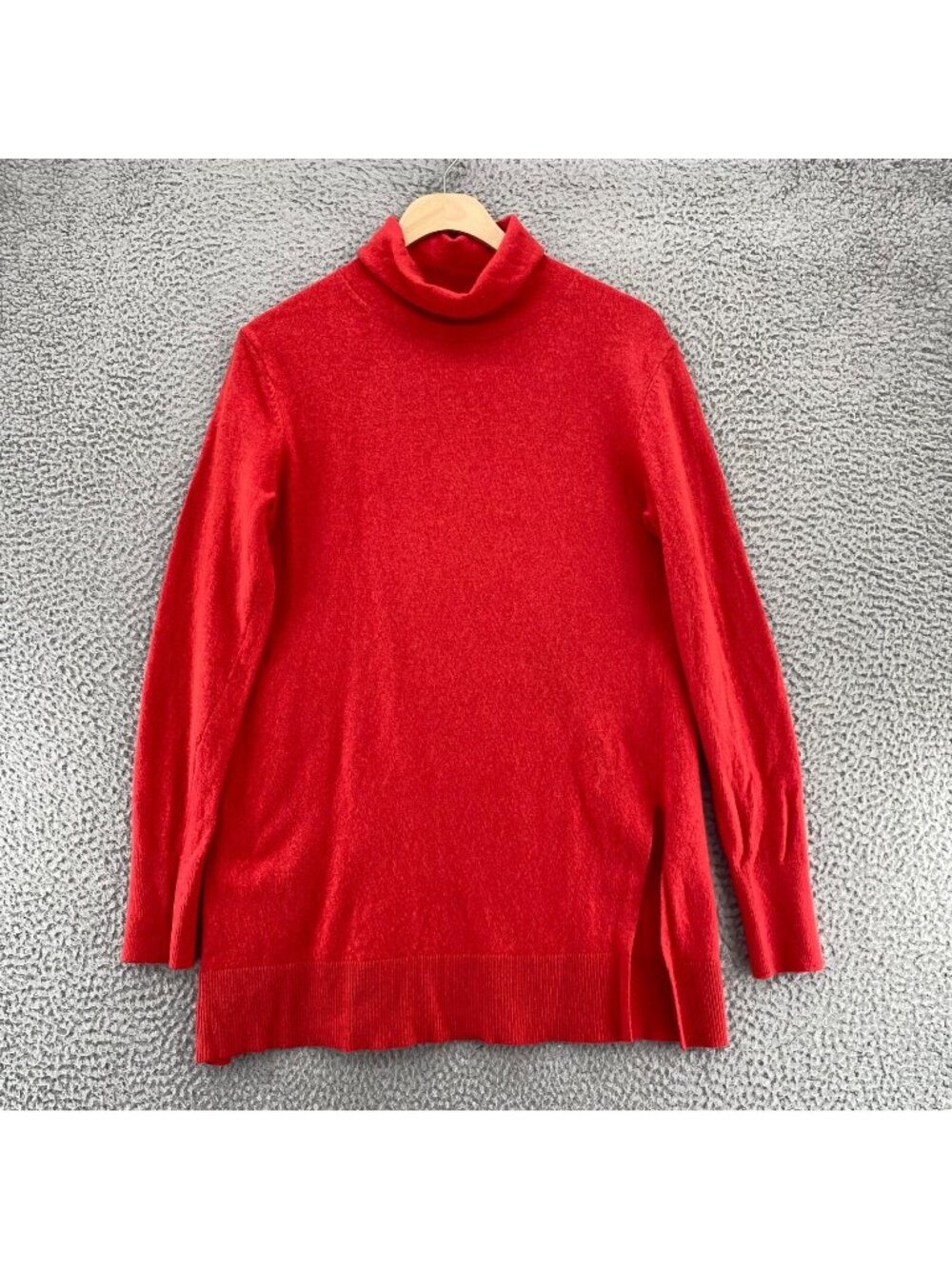 Ann Taylor Sweater Womens Medium Red Wool Blend Turtleneck Stretch High Vents